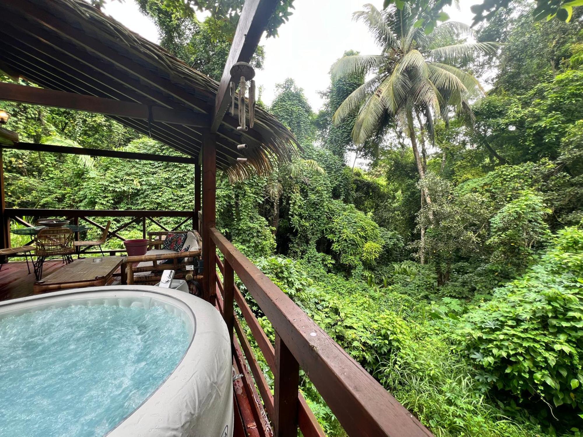 Ti Zaboka Chalet , Spa Privatif Les Abymes Exterior photo